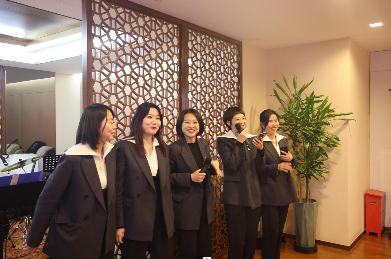 携手并进 共创未来_经航佰福国际集团有限公司